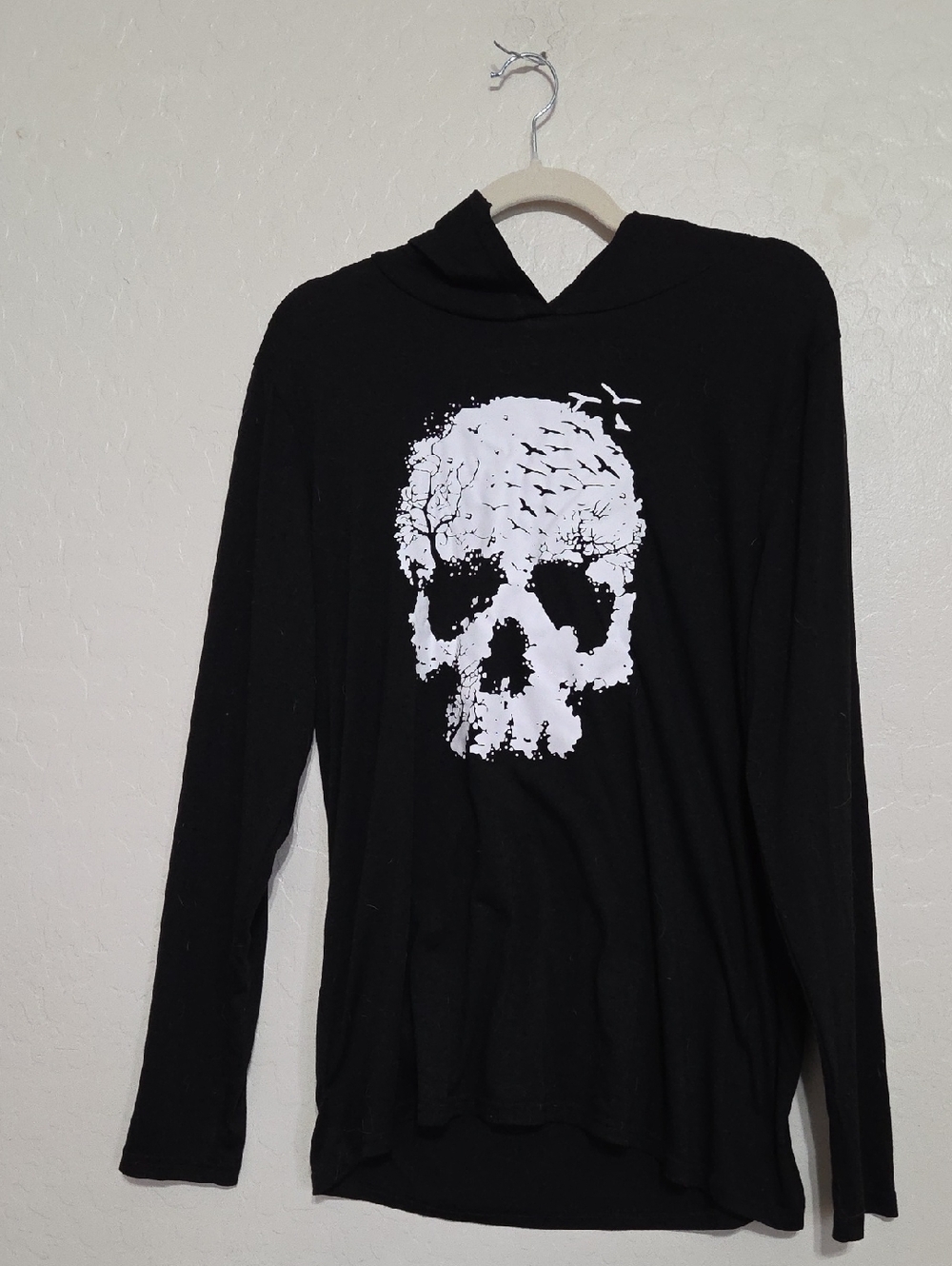 Black Hooded Long Sleeve Top with White Skull Graphic